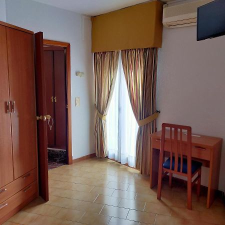 Hostal Casa Pepe Tauste Bagian luar foto
