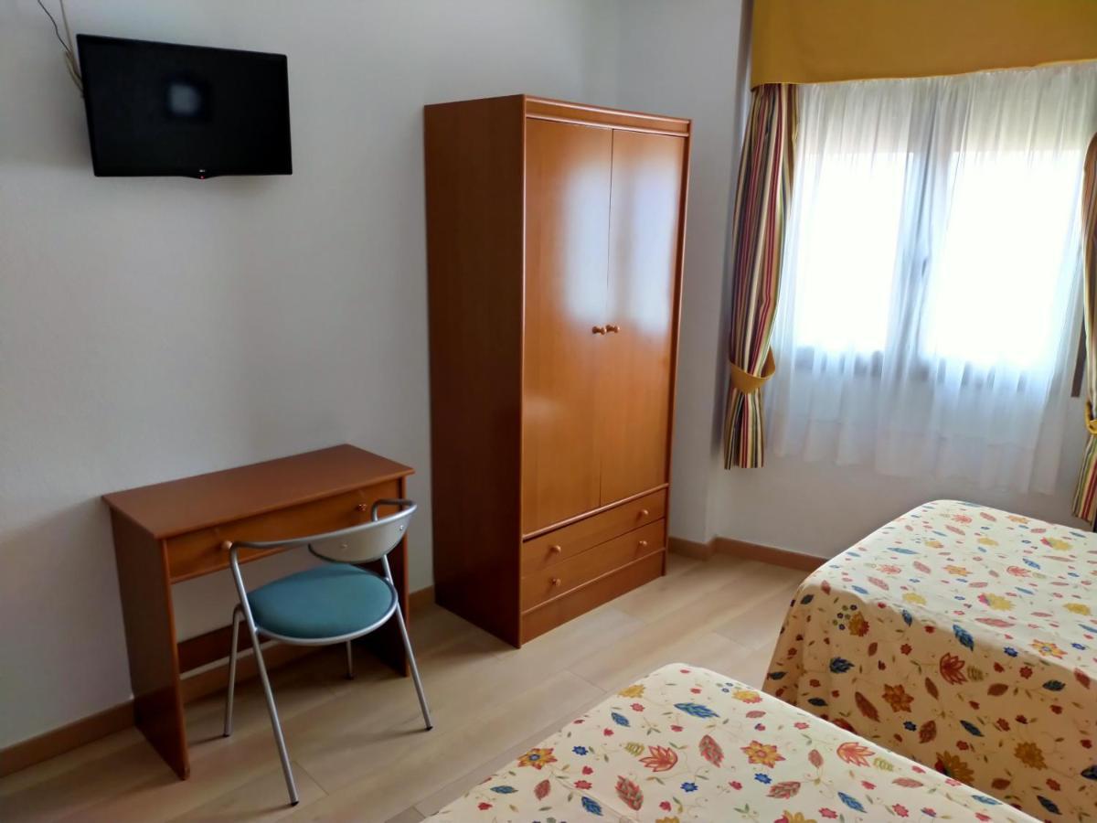 Hostal Casa Pepe Tauste Bagian luar foto