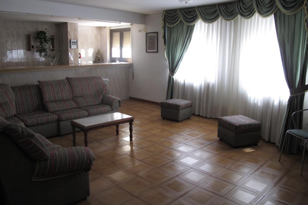 Hostal Casa Pepe Tauste Bagian luar foto